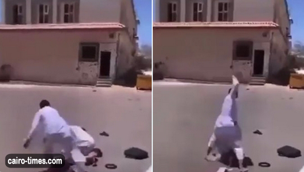 طالب يضرب معلم تم القبض – حقيقة القبض علي طالب يعتدي علي معلمه في السعودية