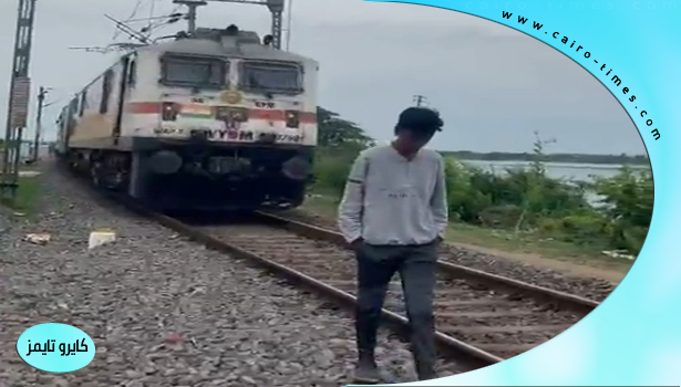 شاهد | هندي يتحدى القطار من أجل مشاهدات انستقرام