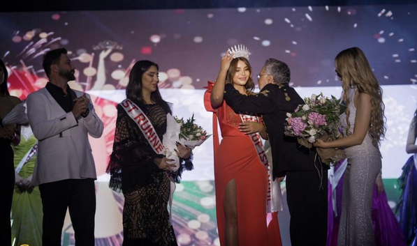الشابة الأردنية رنيم كيلاني تفوز بلقب ملكة جمال العرب