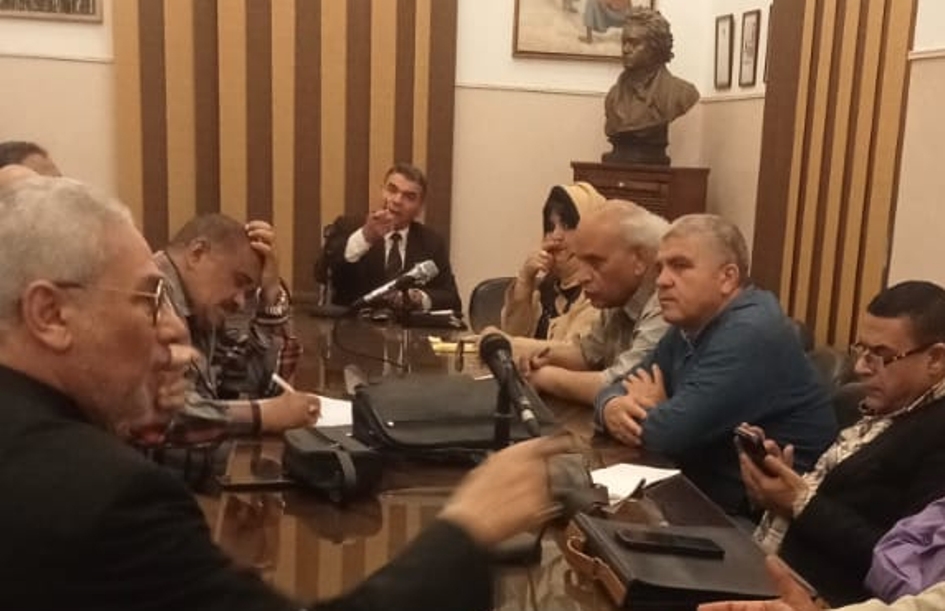 لجنة الفروع اتحاد الكتاب